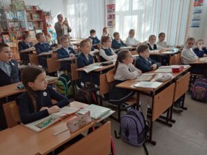 Read more about the article «Литературные старты»: открытие УНДК-2024